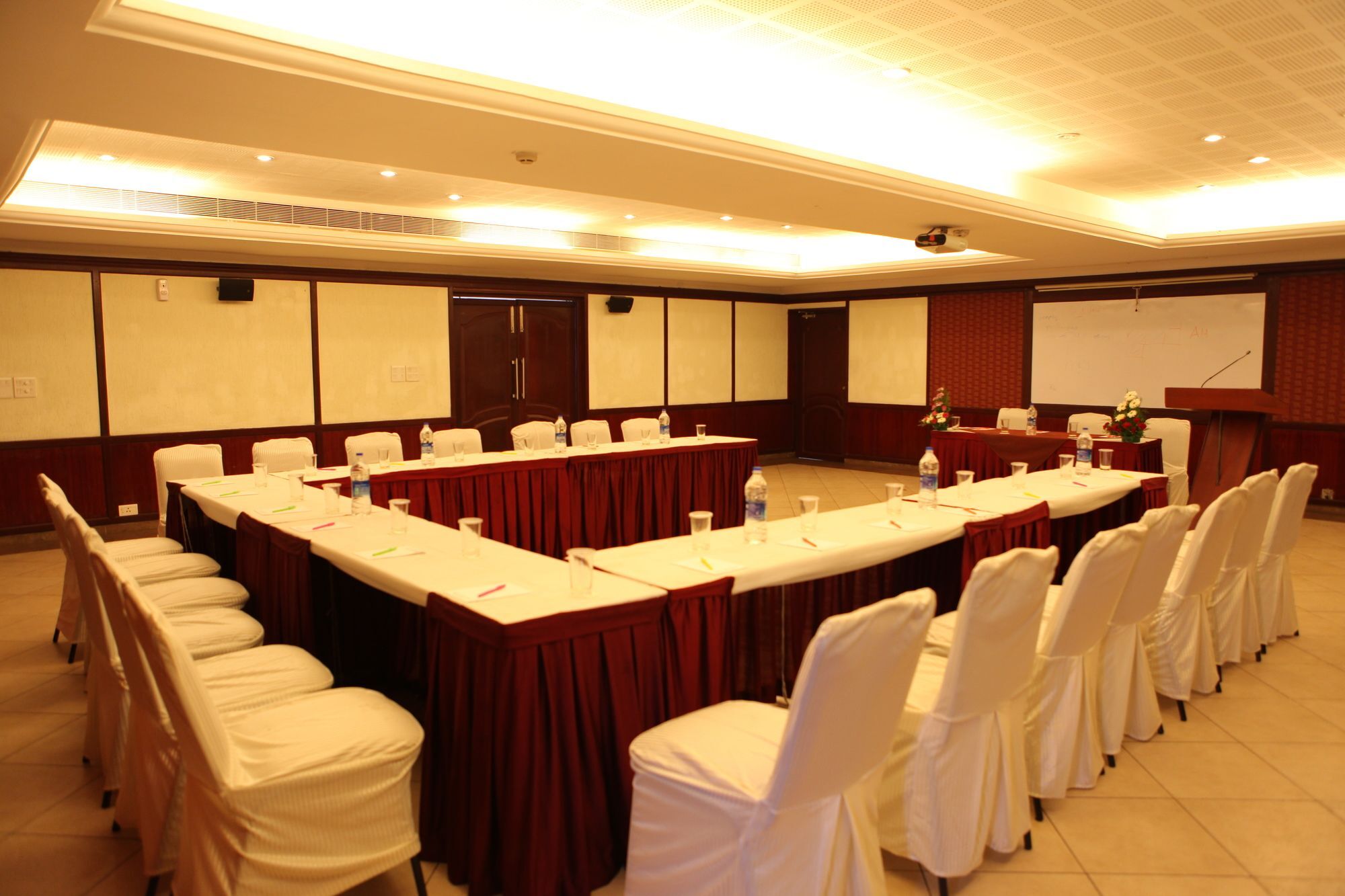 Hotel Rathna Residency Coimbatore Buitenkant foto